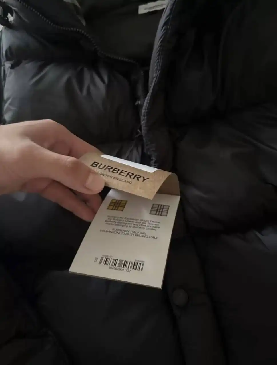 Продажа теплых пуховиков 2 в 1 (куртка+жилетка)