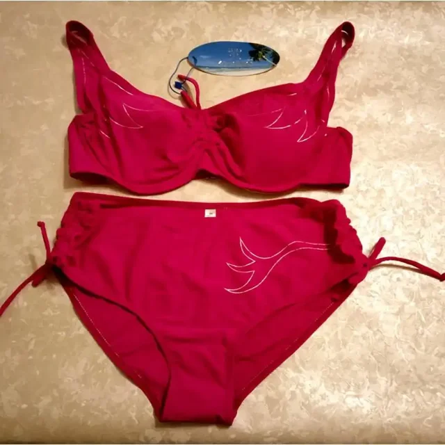 Женский раздельный купальник новый размер 44 - Канцтовары в Москва