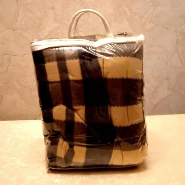 Флисовый плед в клетку 220х240 см новый - Канцтовары в Москва