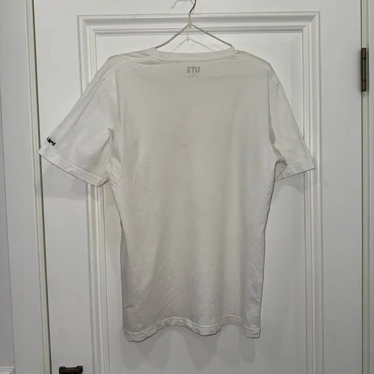 Футболка Uniqlo Haikyuu!! 2019 года, размер М - Футболки (Одежда) в Москва