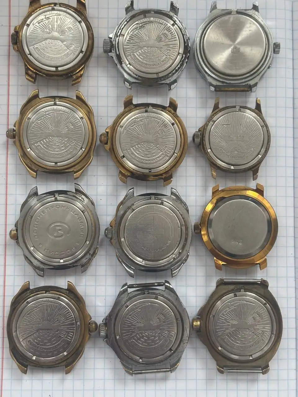 Продажа механических часов Восток на запчасти и ремонт - Антиквариат и коллекции (Барахолка) в Москва