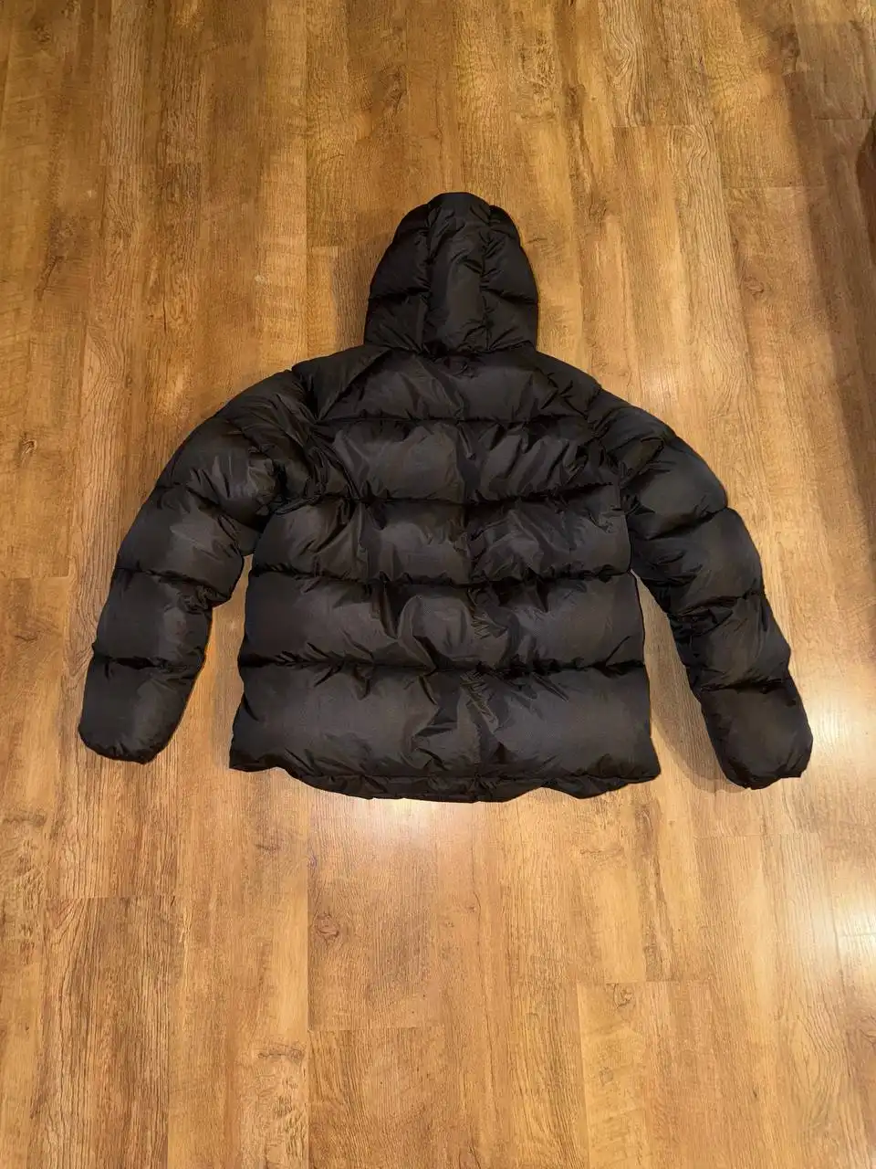 Продам пуховик Томми синни шейд размер М - Верхняя одежда (Одежда) в Москва