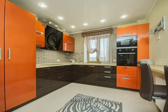 Сдается 4-х комнатная квартира в пгт ВНИИССОК - Аренда офисов в Москва