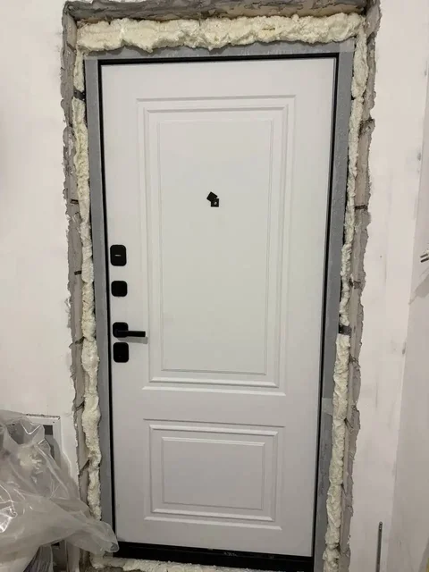 Продажа дверей с установкой и комплектующими - Банковские карты в Москва