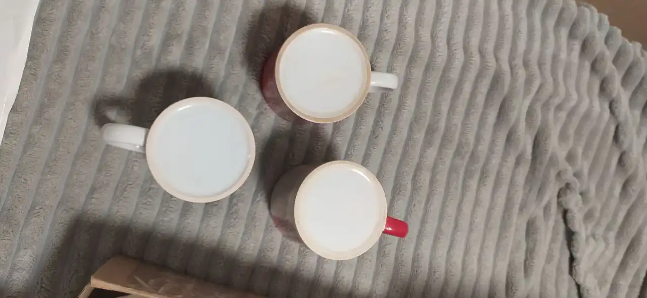 Новые чашки и сумка-портфель для обмена - Посуда и аксессуары (Барахолка) в Москва