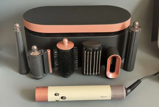 Стайлер Dyson HS 08 Ceramic Pink - частное объявление в Москва