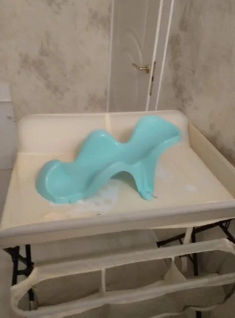 Продам ванночку для купания малыша с горкой и гамаком - Еда и напитки в Москва