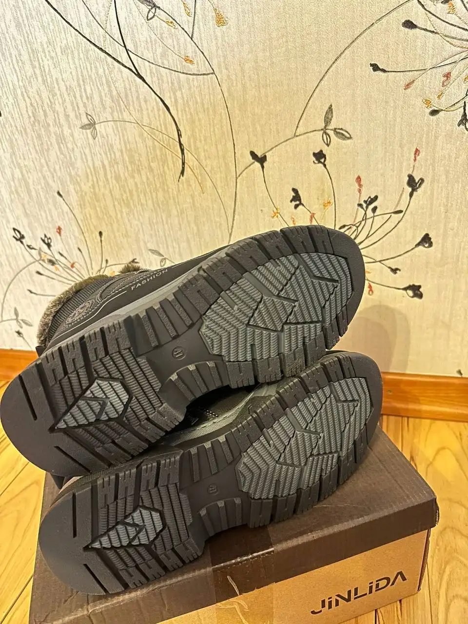 Продам ботинки мужские новые размер 41 - Обувь (Одежда) в Москва