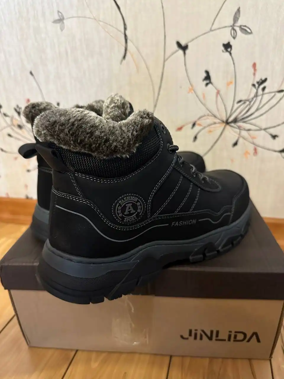 Продам ботинки мужские новые размер 41 - Обувь (Одежда) в Москва