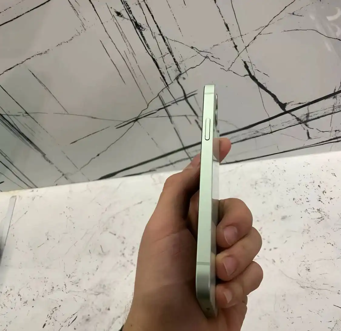 Продам iPhone 12 - Смартфоны (Электроника) в Москва