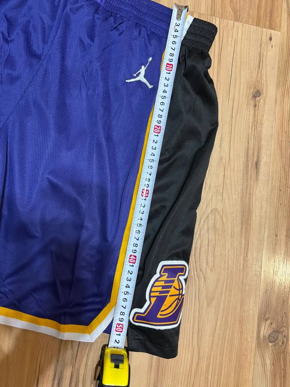 Продам новые баскетбольные шорты 54 размера - Спортивная одежда (Одежда) в Москва