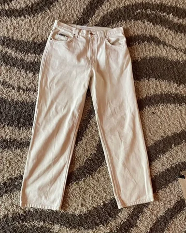 Продам 2к - Школьные товары в Москва