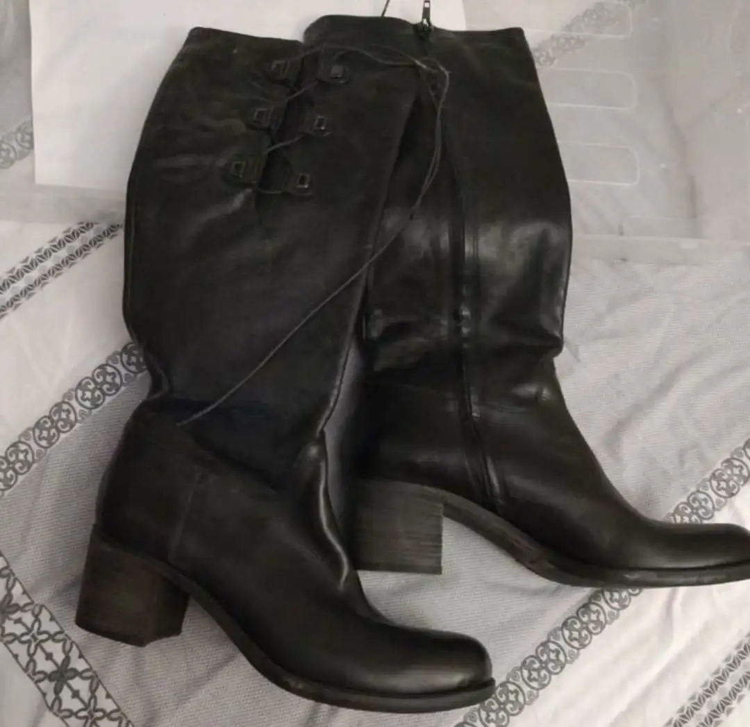 Женские кожаные сапоги 41 размера - Обувь (Одежда) в Москва