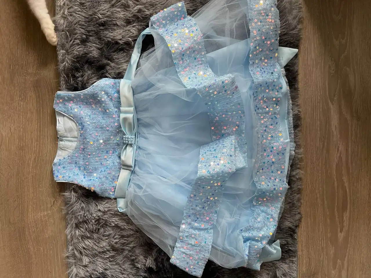 Детские платья новые в упаковке - Детская одежда (Одежда) в Москва