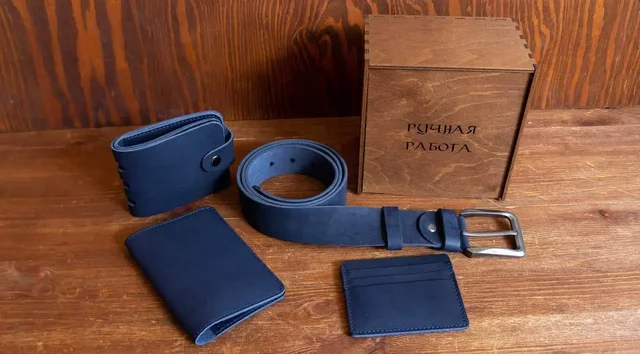 Продам новый набор «Комбо» из натуральной бычьей кожи - Подарочные наборы в Москва