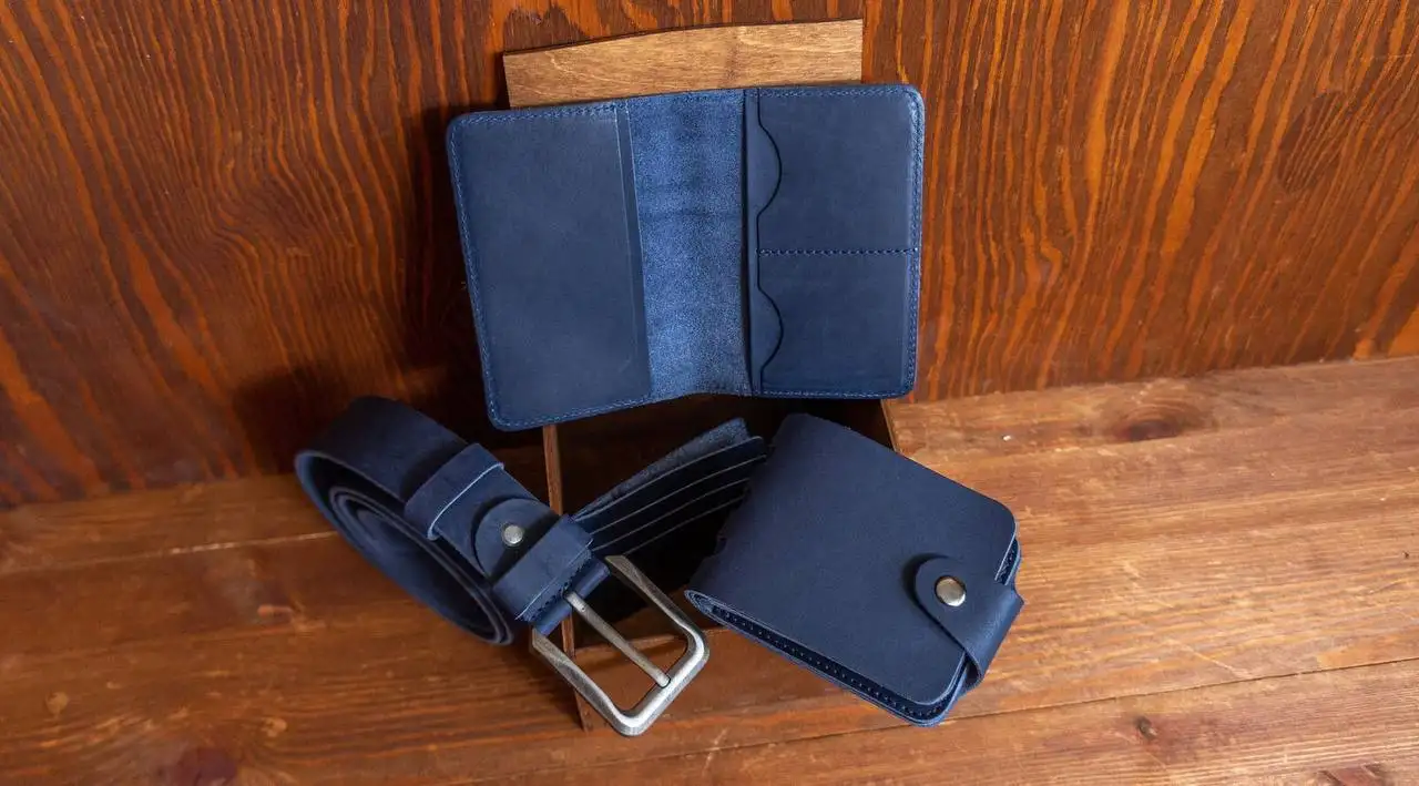 Продам новый набор «Комбо» из натуральной бычьей кожи - Барахолка в Москва