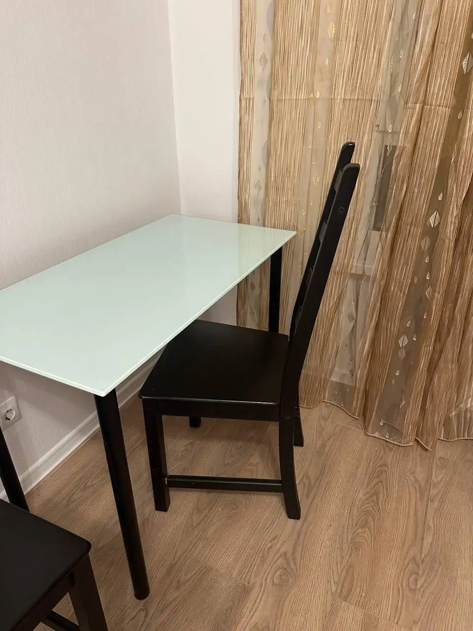 Стол и 2 стула в отличном состоянии - Барахолка в Москва