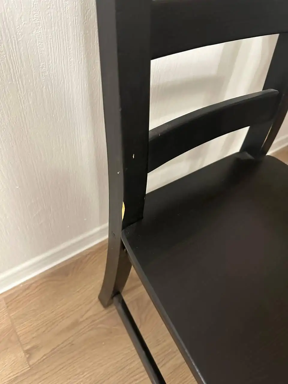 Стол и 2 стула в отличном состоянии - Барахолка в Москва