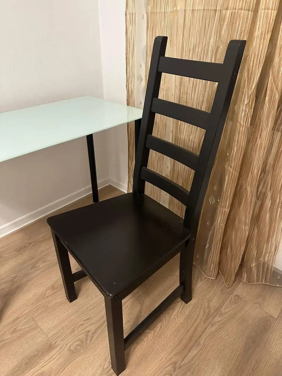 Стол и 2 стула в отличном состоянии - Барахолка в Москва