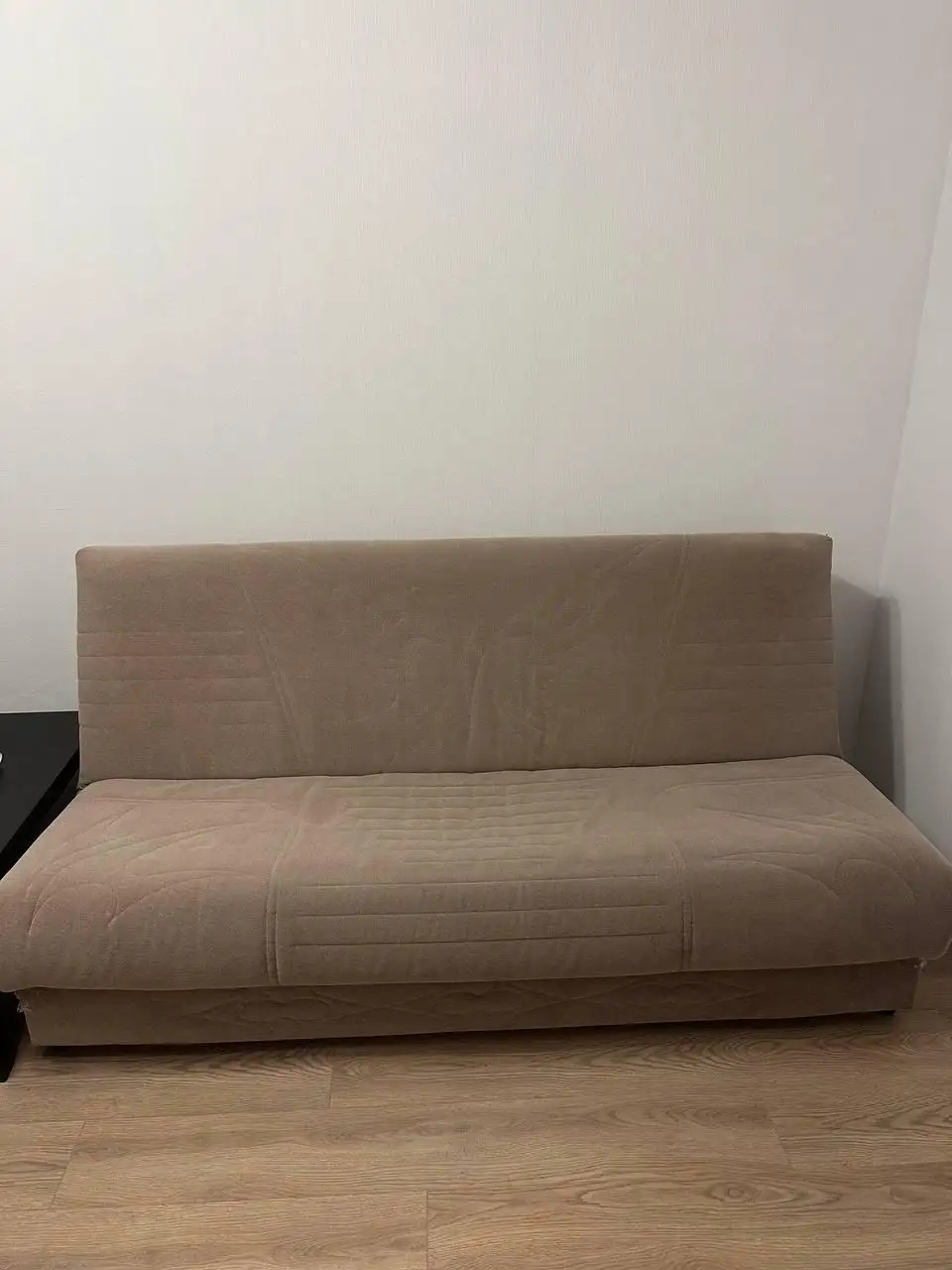 Диван раскладывающийся в отличном состоянии - Мебель (Барахолка) в Москва