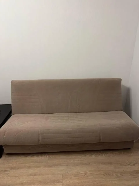 Диван раскладывающийся в отличном состоянии - Подарочные наборы в Москва