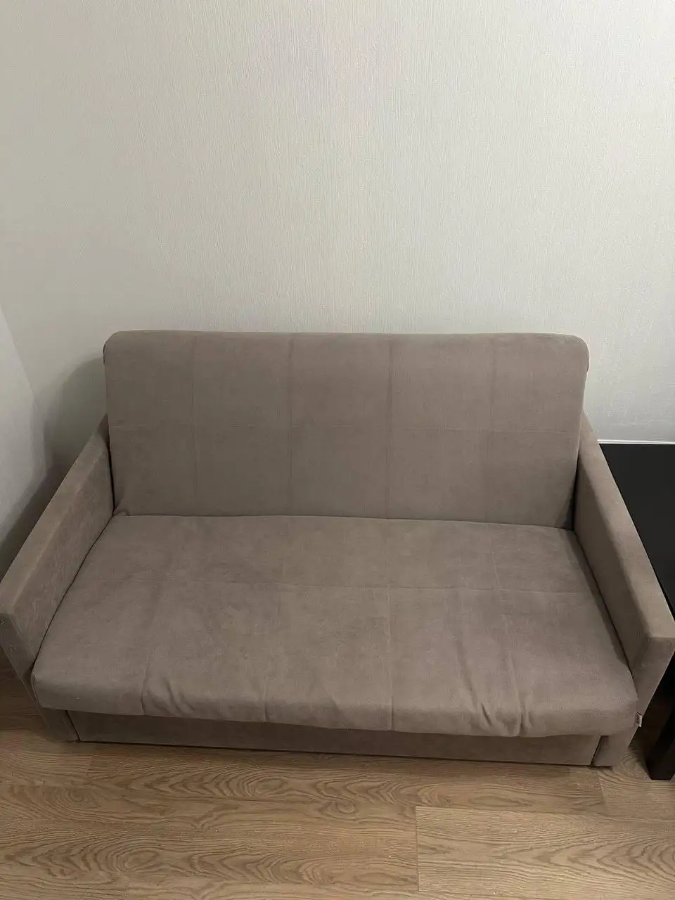 Диван раскладывающийся в отличном состоянии - Барахолка в Москва