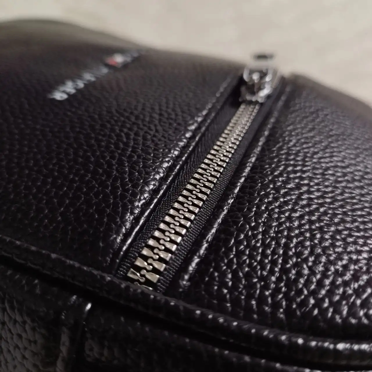 Продажа новой сумки из натуральной кожи - Сумки (Барахолка) в Москва