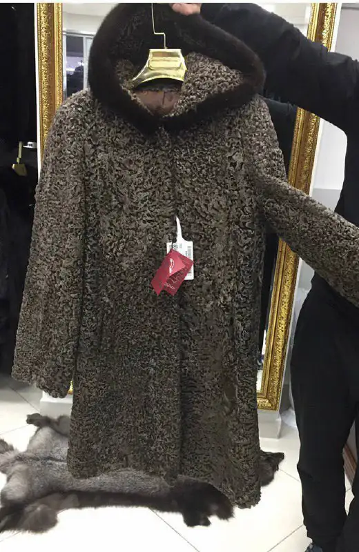Продажа новых шуб из натурального меха - Верхняя одежда (Одежда) в Москва