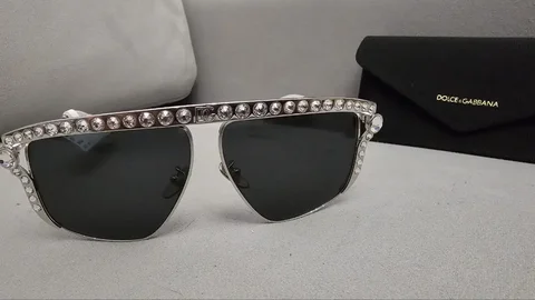 Солнцезащитные очки Dolce Gabbana DG2281-B 2022 года - Наручные часы в Москва