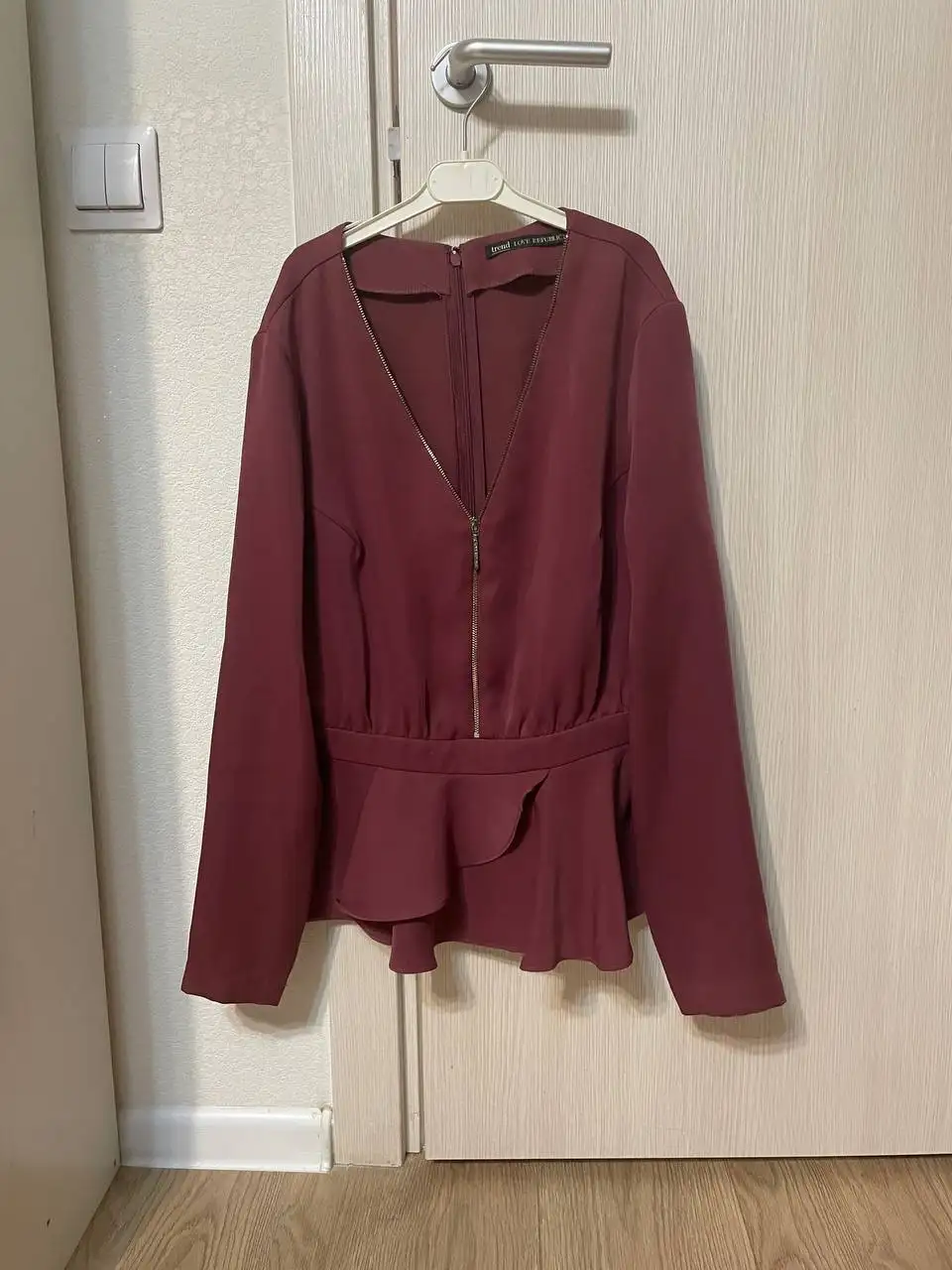 Блузка б/у размер 42 XS-S - Женская одежда (Одежда) в Москва
