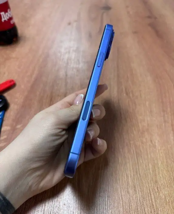 Айфон 16 плюс с дефектами - Смартфоны (Электроника) в Москва