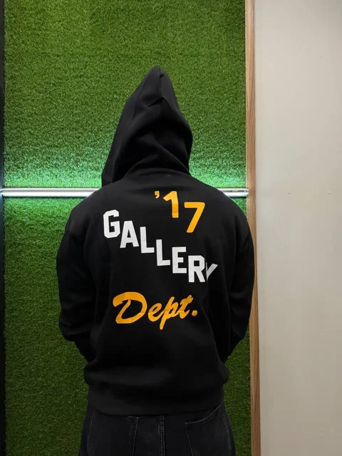 Продам новое зип худи - Техника и электроника в Москва