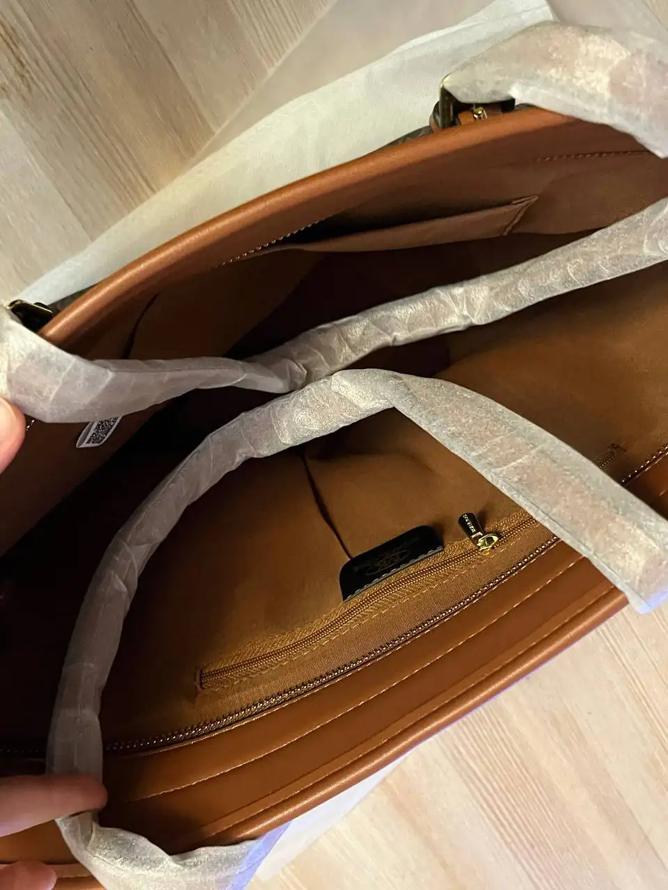 Продам шопер Michael Kors новая - Барахолка в Москва