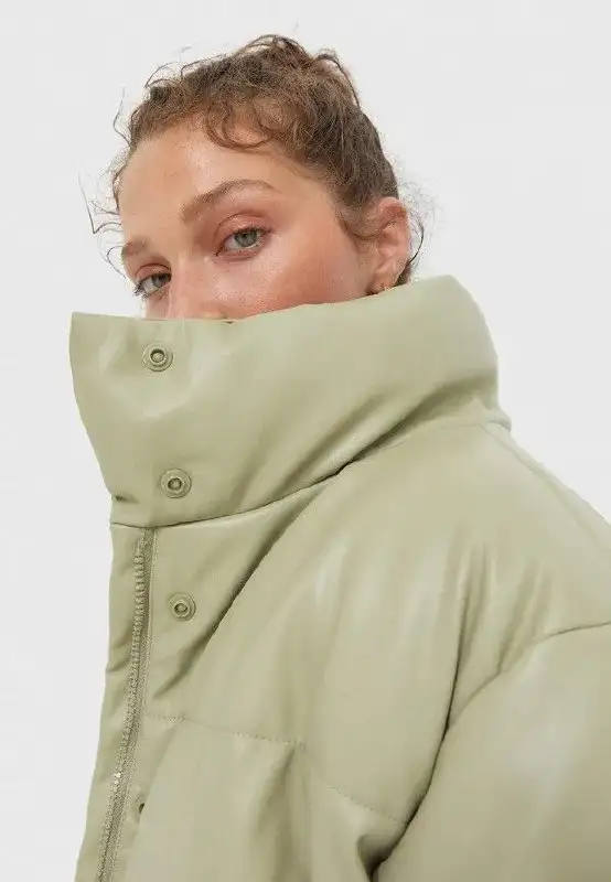 Новый пуховик водонепроницаемый 42-44 - Верхняя одежда (Одежда) в Москва