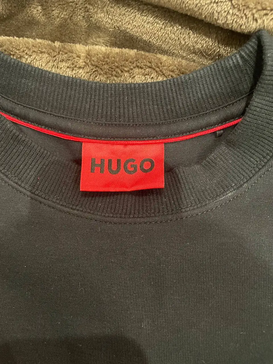 Толстовка HUGO BOSS размер L - Одежда (Барахолка) в Москва
