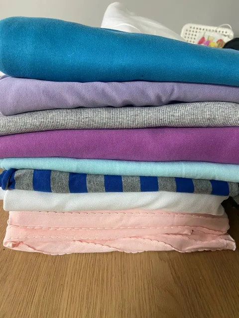 Отдам бесплатно много отрезов ткани - Контейнеры в Москва