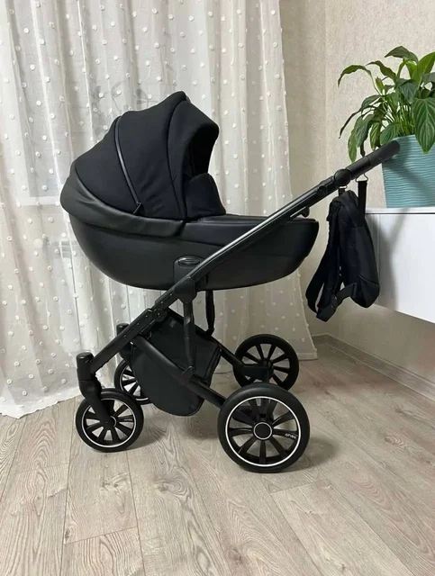 Коляска б/у в хорошем состоянии - Детская мебель и аксессуары в Москва