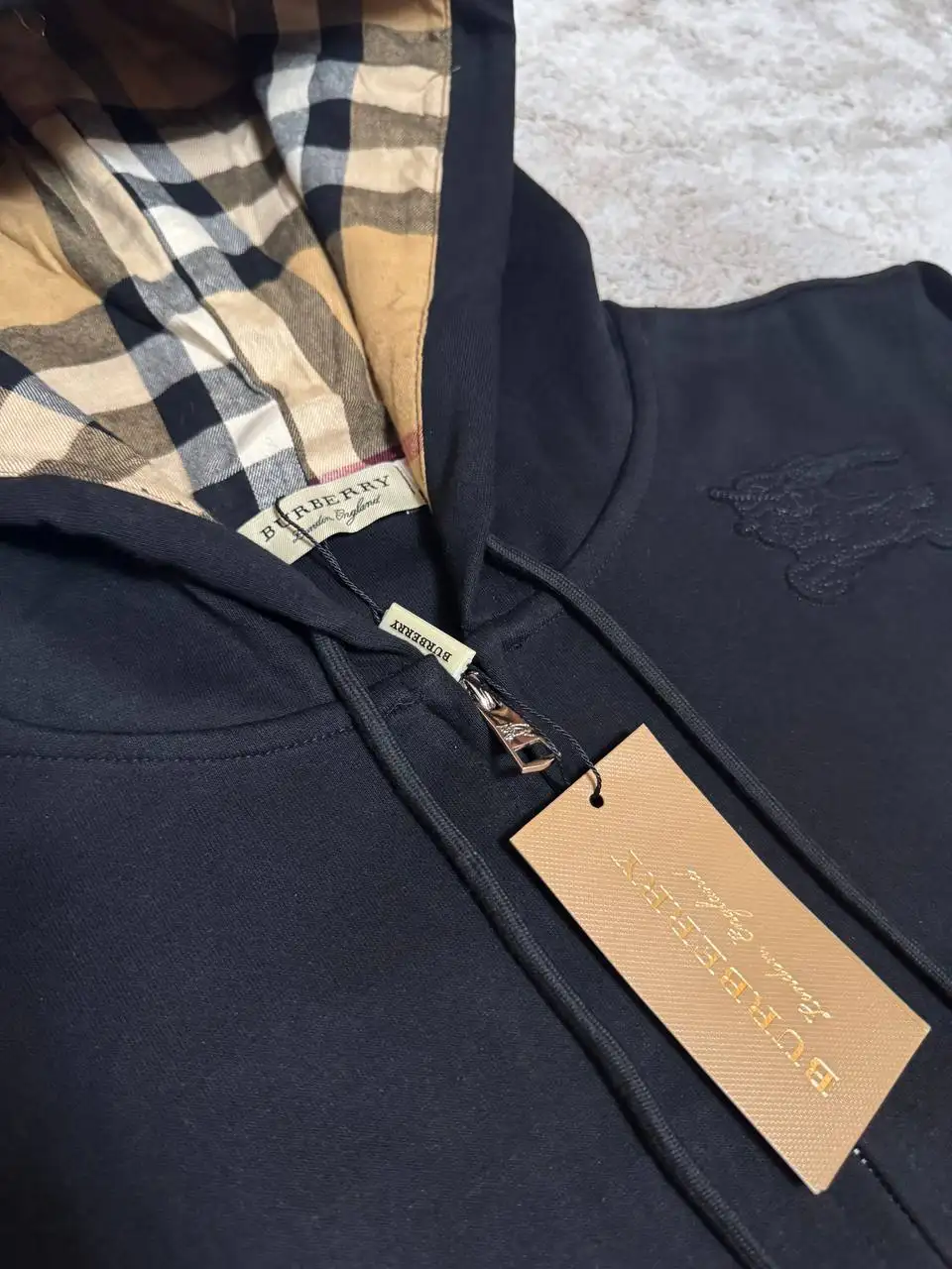 Продам кофту Burberry - Одежда (Барахолка) в Москва