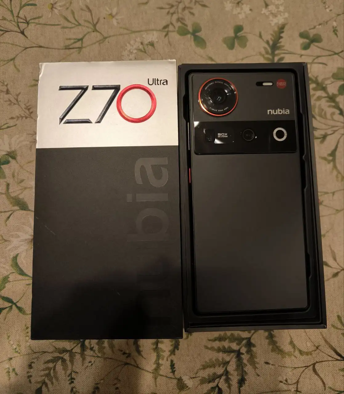 Продажа смартфонов и ноутбука в Москве - Смартфоны и планшеты (Электроника) в Москва