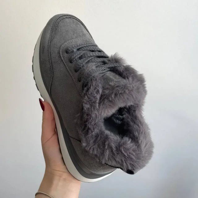 Женские кроссовки из натуральной замши - Пляжная одежда в Москва