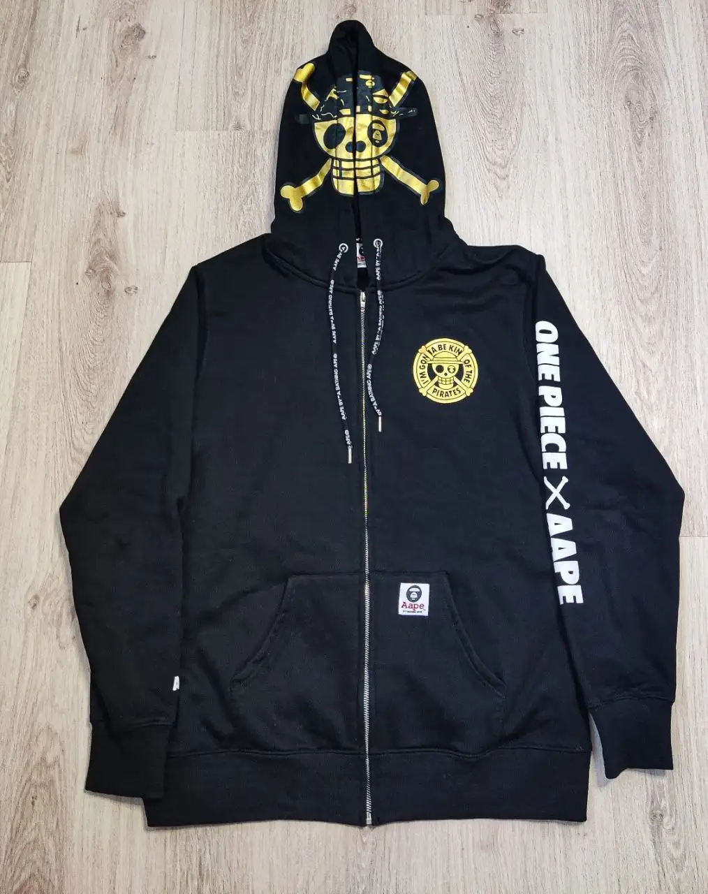 Продам всё что на фото - Барахолка в Москва