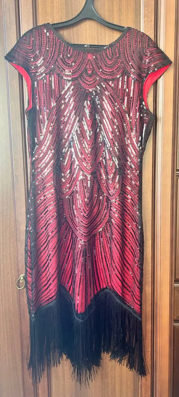 Вечернее платье из блестящих пайеток с черной бахромой - Женская одежда (Одежда) в Москва