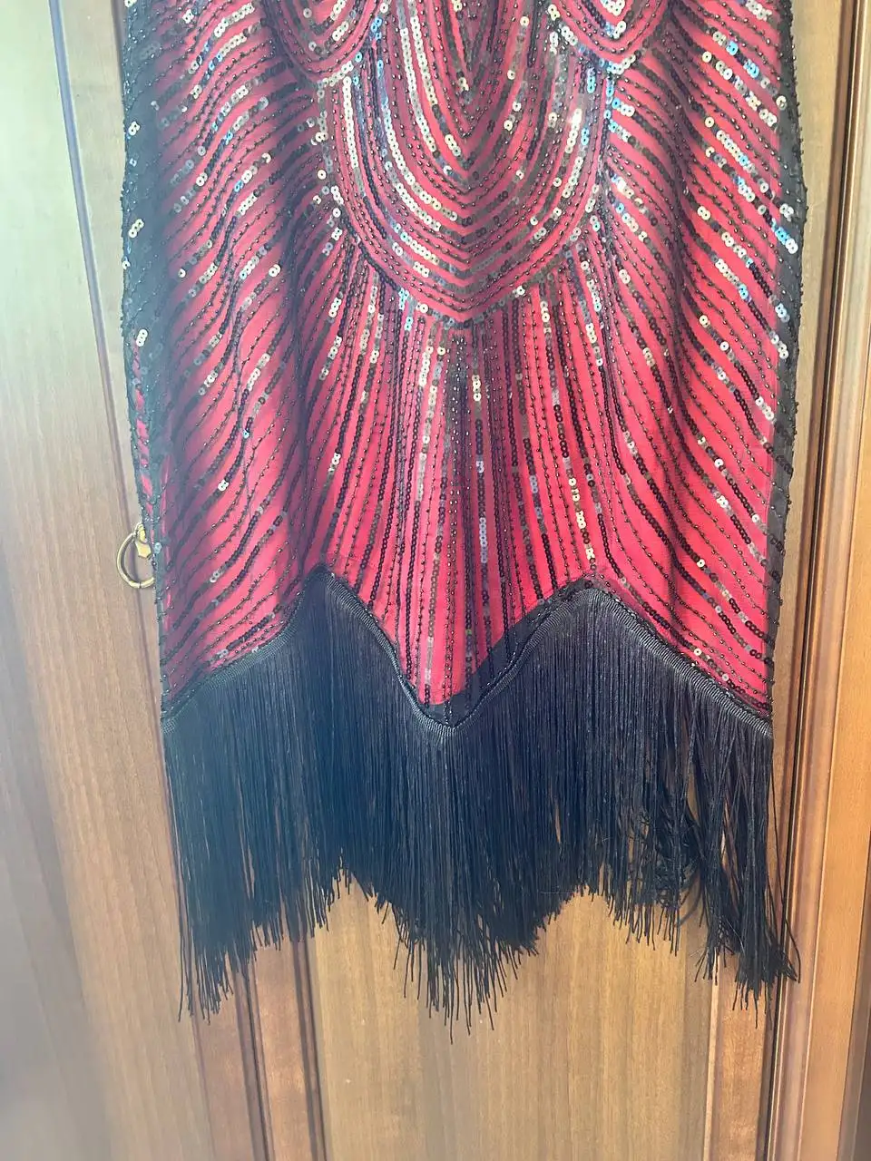 Вечернее платье из блестящих пайеток с черной бахромой - Женская одежда (Одежда) в Москва