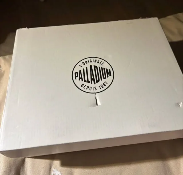 Женские кеды Palladium размер 39 новые с биркой - Пляжная одежда в Москва