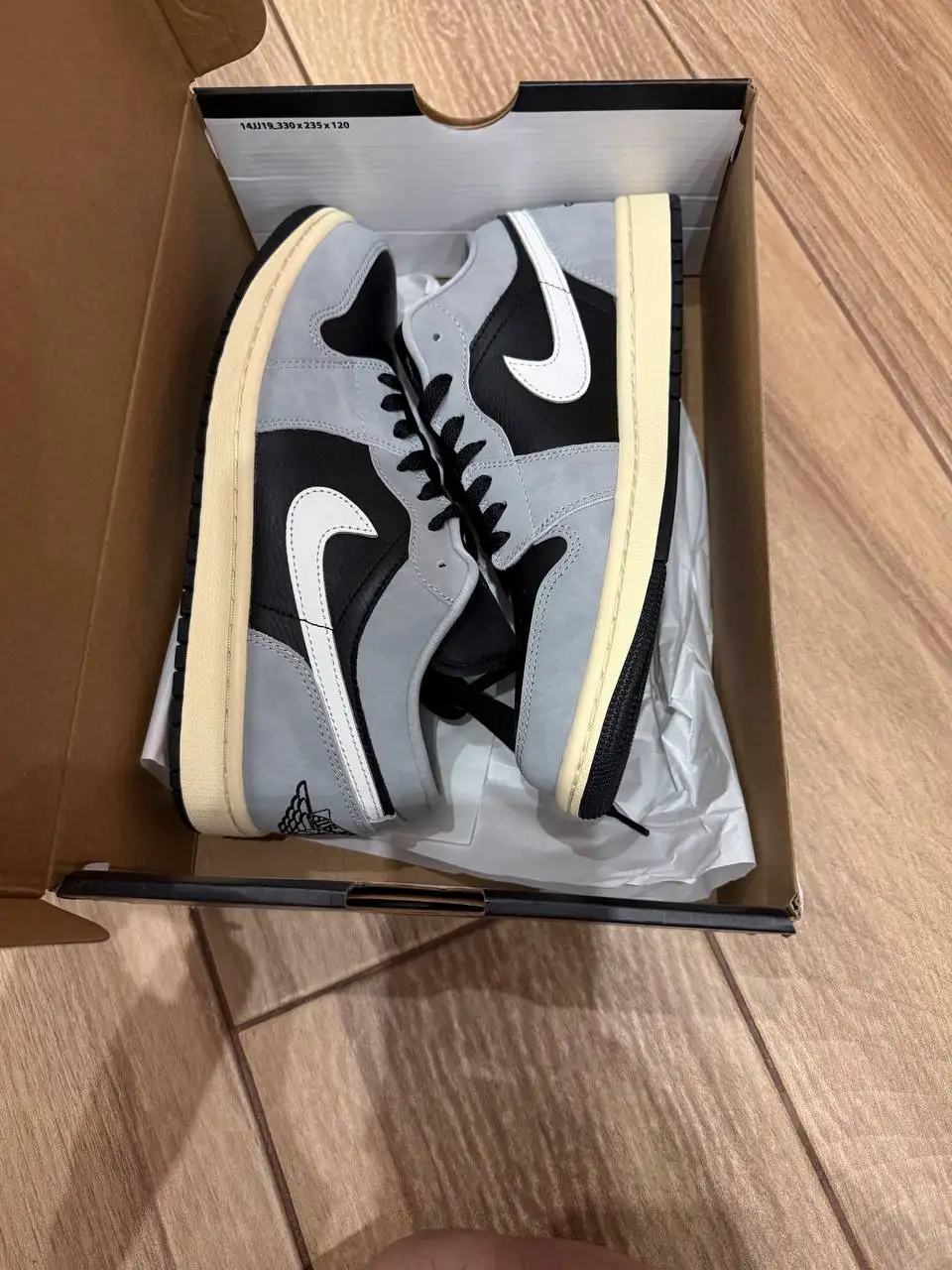 Jordan 1 Love оригинал размер 42 - Кроссовки (Одежда) в Москва