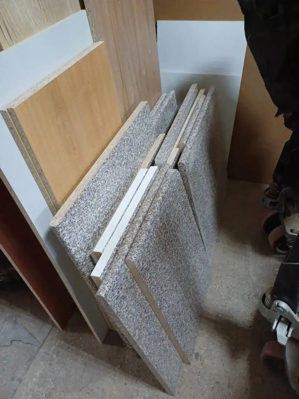 Продам остатки столешниц - Барахолка в Москва