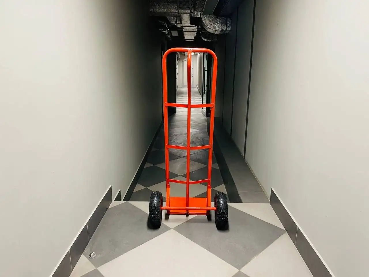 Продажа тележек, этажерок, обувниц - Мебель (Барахолка) в Москва