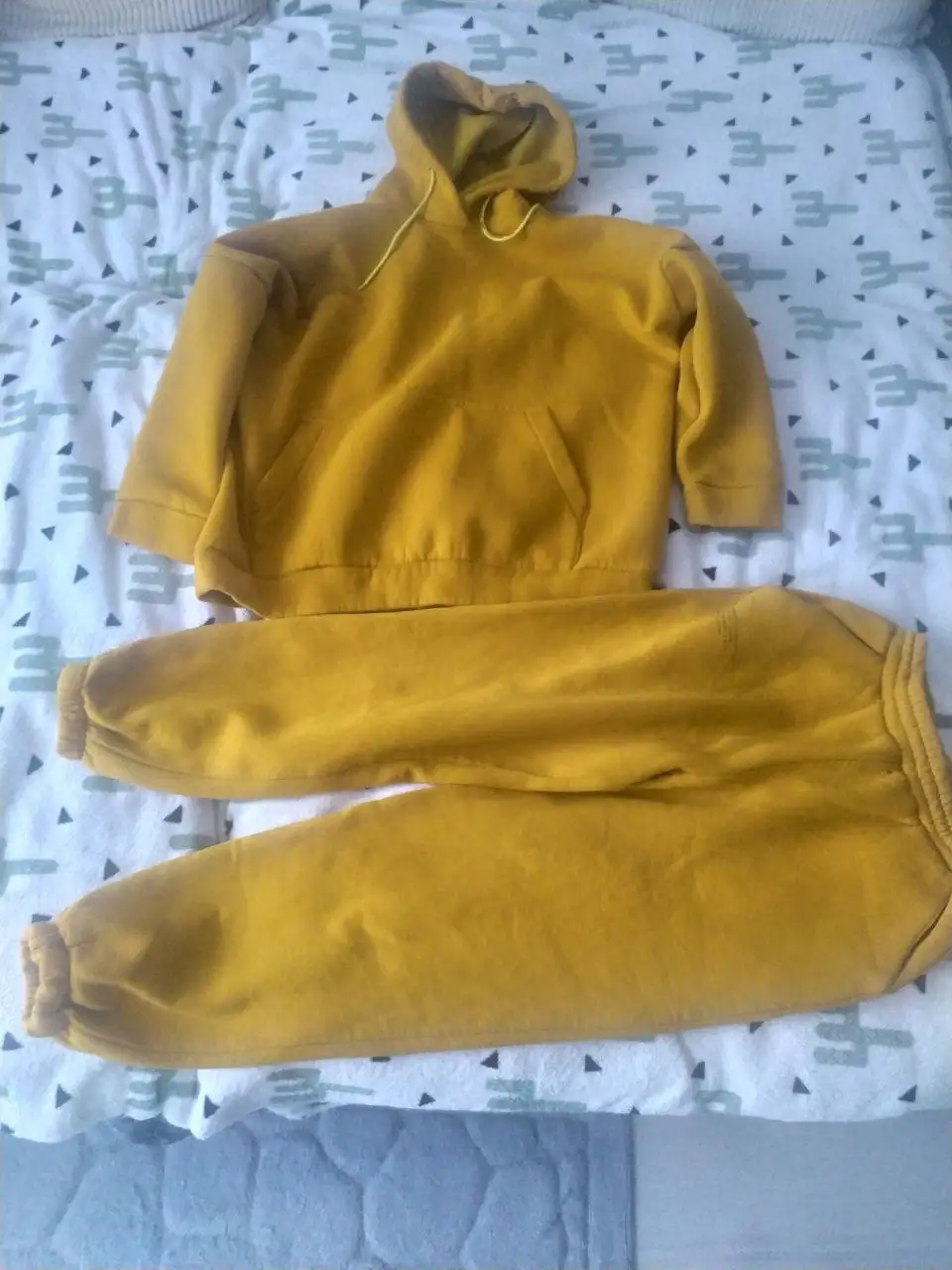 Женский спортивный костюм с начесом размер M - Спортивная одежда (Одежда) в Москва