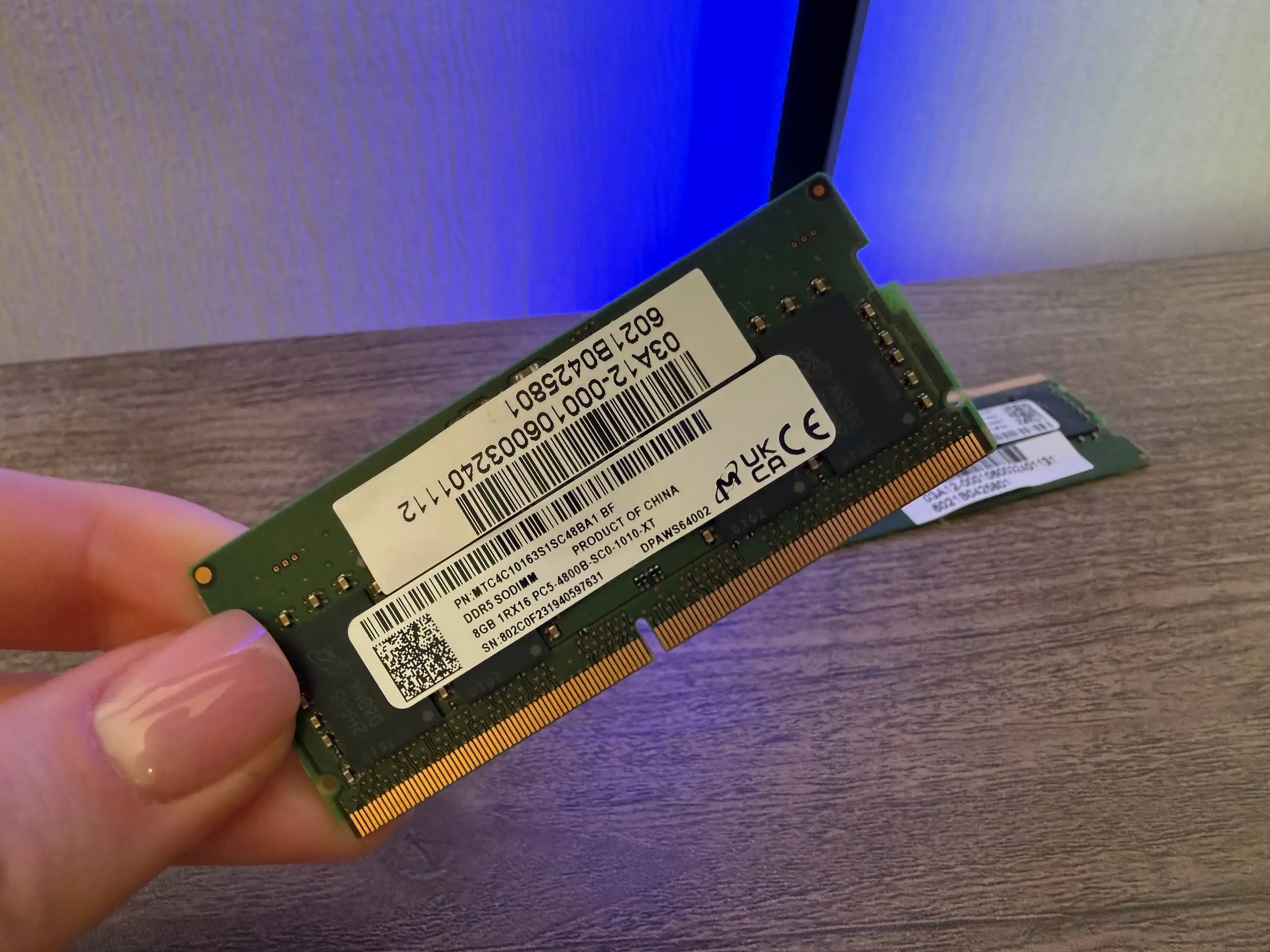 Продажа оперативной памяти DDR5 SODIMM 16 ГБ (8x2) Micron - Компьютерные комплектующие (Электроника) в Москва