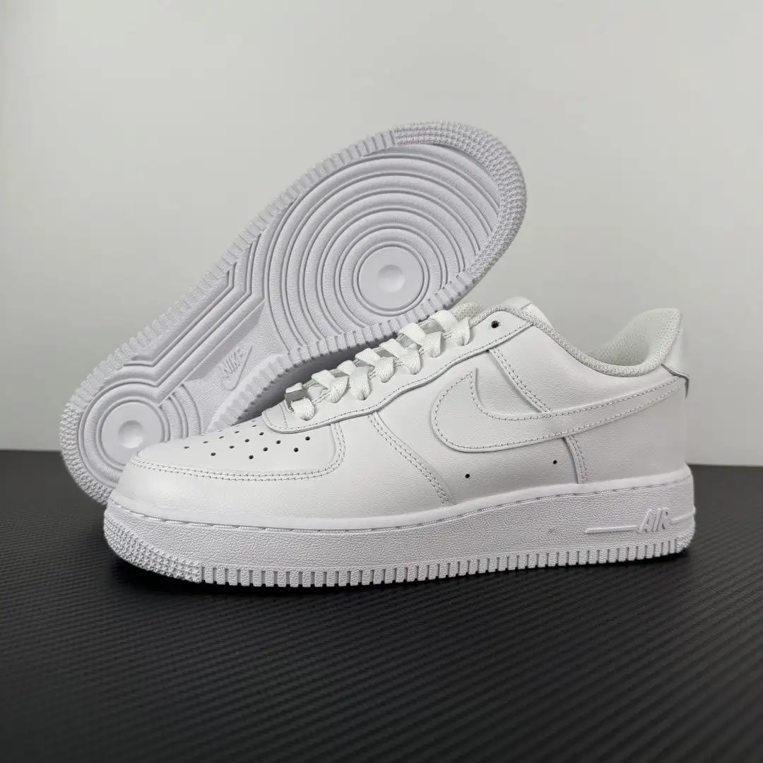 Nike Air Force 1 Triple White размер 37 - Обувь (Одежда) в Москва